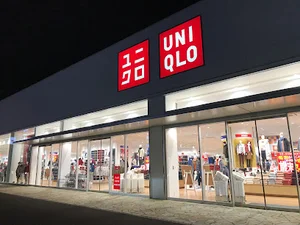 ユニクロ 仙台泉店まで徒歩24分