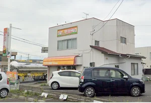 インドレストラン ガンジーまで徒歩3分