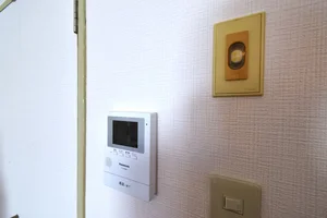 テレビモニターホン付で来訪者への確認もできますので安心安全対策あり！