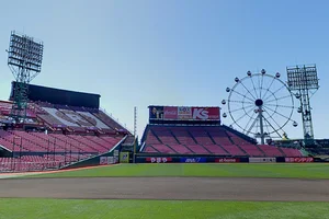 楽天モバイルパーク宮城まで車で16分。