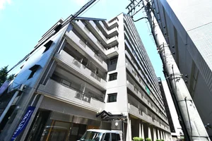 高層マンションで駐輪場有！　周辺には病院や公共施設などもあり生活するのに安心！