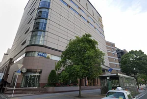 仙台三越まで徒歩12分。