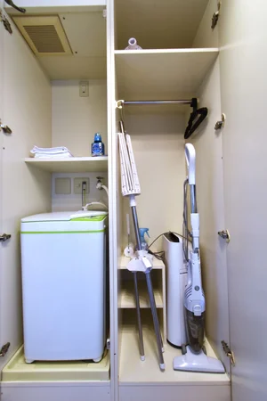 洗濯機ありで衣類やリネン類など洗濯でき、清潔に保っていただけます！ほかにも空気清浄機や掃除機など家電類豊富！