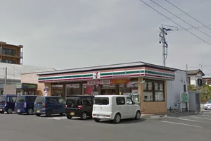 セブン-イレブン 仙台柏木店まで徒歩12分。