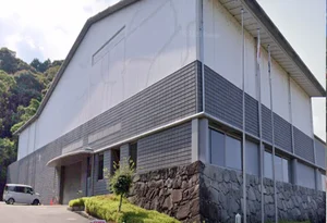 大津市歴史博物館まで車で13分、4.3ｋｍ。