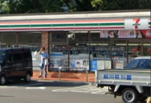 セブン-イレブン 大津美崎町店　徒歩１０分