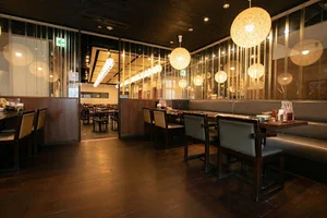 三代目鳥メロ 近鉄四日市駅前店まで徒歩6分