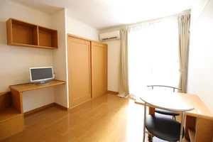 のマンスリーマンション・ウィークリーマンション「レオパレス湖城が丘 201(No.729875)」メイン画像