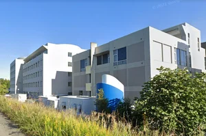 豊橋創造大学・短期大学部まで車で10分。