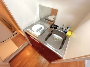 お箸、お鍋、包丁、お皿、ボウル、お玉、食器用洗剤、簡単な調理器具は各種取り揃えています♪高岡(高岡市役所前)ウィークリーマンション・高岡(高岡市役所前)マンスリーマンション♪