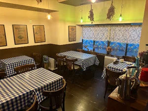 洋食と珈琲 虹まで車で10分