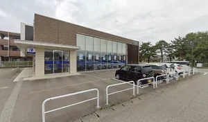 福井銀行 高岡支店まで徒歩6分