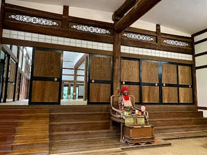 瑞龍寺大茶堂(国指定重要文化財)まで徒歩5分