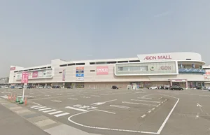 イオン高松店まで車で13分、4.9km。