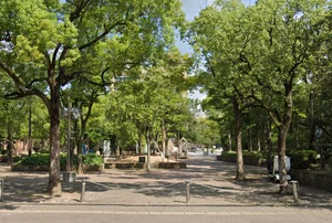 高松中央公園陸上競技場まで車で14分、1.3km。