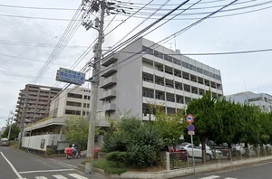 高松市役所南庁舎まで徒歩9分、650m。