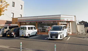 セブン-イレブン 草津野村１丁目店まで徒歩5分、350m。