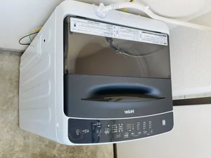 洗濯機は室外に置しております♪入居後すぐにご利用が可能です(^^♪タオル1式分もご用意しております☆彡