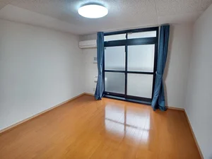 二日市駅（福岡県）のマンスリーマンション・ウィークリーマンション「レオパレスラフォーレ二日市 105(No.744790)」メイン画像