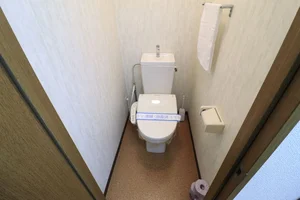 温水暖房便座付きで人気の設備有
