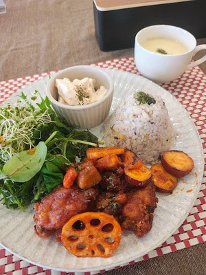 Your Kitchenまで徒歩10分