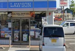 ローソン 亀山東御幸店 徒歩15分