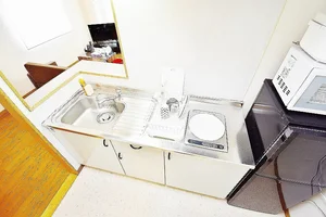 【キッチン画像イメージ】四日市市(四日市塩浜駅前)ウィークリーマンションでは、冷蔵庫や電子レンジ・ケトル・炊飯器などもご用意しております(*'ω'*)