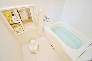 バスルーム画像イメージです♪三豊市(ゆめタウン三豊)ウィークリーマンションでは、お風呂用の桶もあるのでごゆっくりと快適にご利用いただけます★