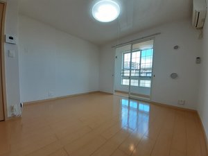 のマンスリーマンション・ウィークリーマンション「ビサイド　オン　ユー　参番館 202・洋室(No.759769)」メイン画像