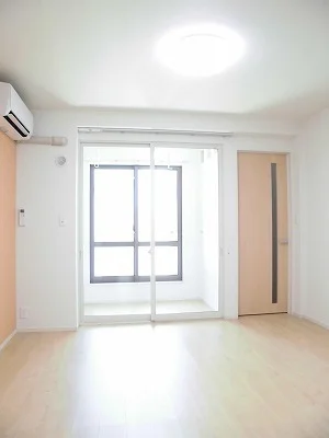 のマンスリーマンション・ウィークリーマンション「グラン・デ・リヴィエール 102・洋室(No.760532)」メイン画像