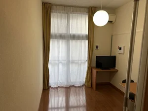 亜細亜大学周辺のマンスリーマンション・ウィークリーマンション「レオパレスラビドールⅢ 101(No.761405)」メイン画像