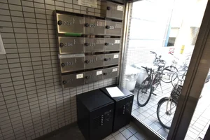 郵便ポストありで郵送物受け取り可能！宅配BOXあり！ネット購入にも最適！