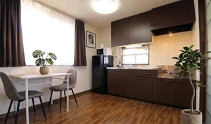 出雲市のマンスリーマンション・ウィークリーマンション「Kマンスリー島根大学医学部附属病院南（出雲市駅西） 10・1DK-【角部屋】(No.765228)」メイン画像