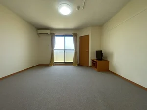 のマンスリーマンション・ウィークリーマンション「レオパレスＮＩＳＨＩＮＯＯＫＡ 207(No.771201)」メイン画像