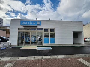 コインランドリーwash+ テクノパーク本町店まで徒歩1分