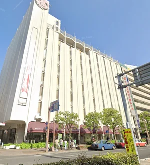 岡山高島屋まで徒歩7分、500m。