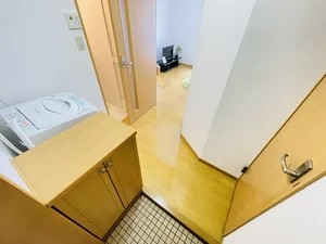 玄関にはシューズＢＯＸがございますので毎回片づけていただき、常に清潔な空間を保っていただくことが可能です♪