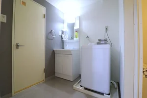 脱衣場付きでお風呂上りや朝支度に最適です！