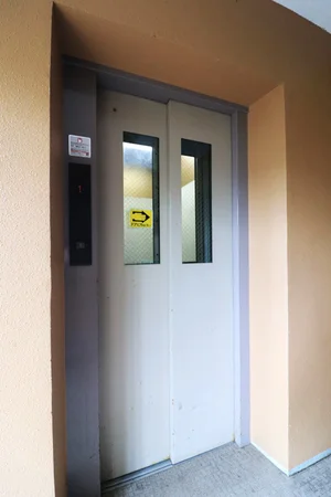 エレベーター付きで上下階移動！