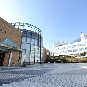 学校法人ソニー学園湘北短期大学まで車で12分