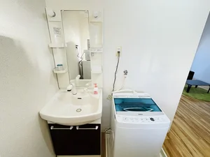 嬉しい独立洗面台付★☆忙しい朝でも余裕をもって身だしなみが整えることができます♪