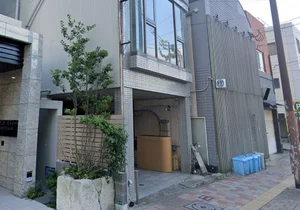 博多水炊き専門 橙まで徒歩5分。