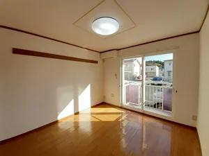 秋田駅（秋田県）のマンスリーマンション・ウィークリーマンション「リバーサイド広面 101・洋室(No.794843)」メイン画像