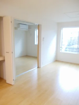 のマンスリーマンション・ウィークリーマンション「Ｌｉｌａｓ将軍野ＡＡ 104・洋室(No.800849)」メイン画像