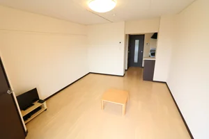 京都府のレオパレスセンター京都第２のマンスリーマンション・ウィークリーマンション「レオネクストＫＡＺＥ 110(No.803288)」メイン画像