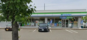 ファミリーマート 福井北四ツ居店まで徒歩4分、400m。