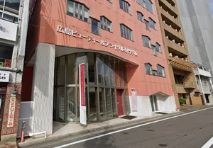 広島ビューティー&ブライダル専門学校 徒歩8分