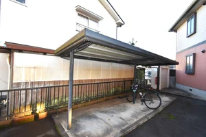 駐輪場有で自転車利用も可能！