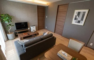 広島県のマンスリーマンション・ウィークリーマンション「KマンスリーJR三原駅前（三原赤十字病院前） 1LDK-【角部屋】(No.823200)」メイン画像