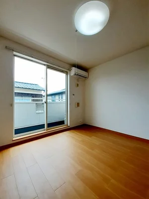 のマンスリーマンション・ウィークリーマンション「ブローテ・フルカワ 202・洋室(No.825522)」メイン画像